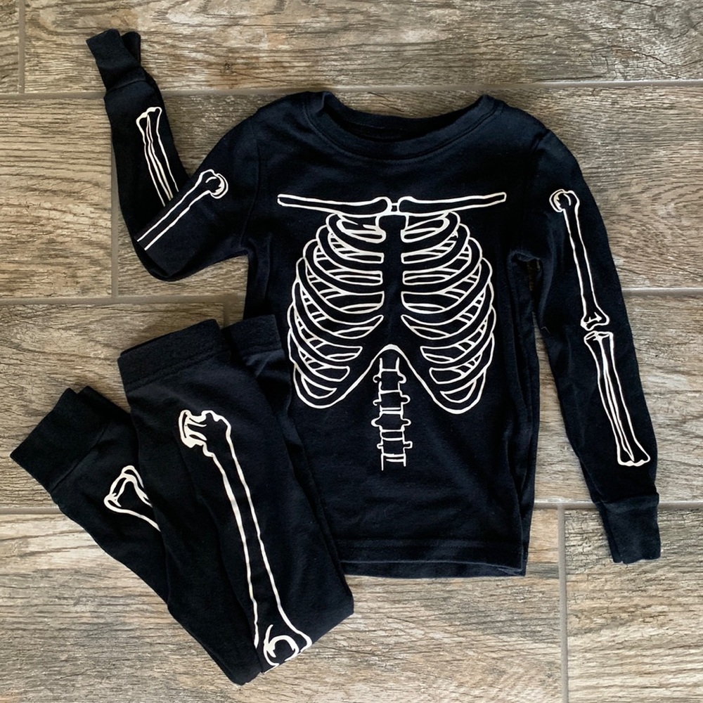 Old Navy Glow in the Dark Skeleton Jammies